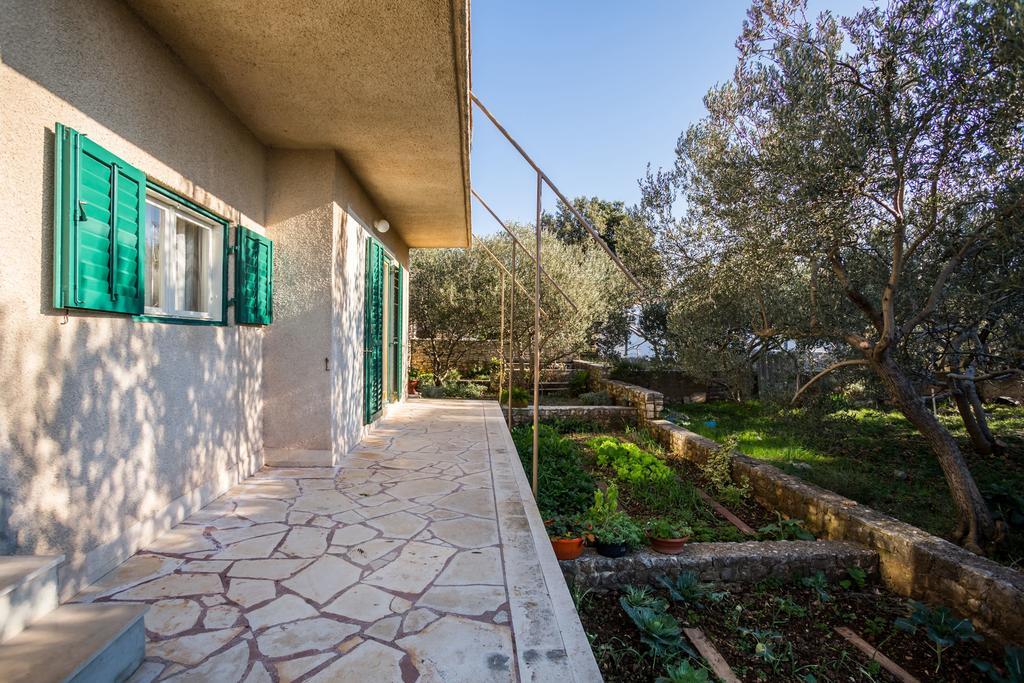Apartment Srecko Vinišće Buitenkant foto