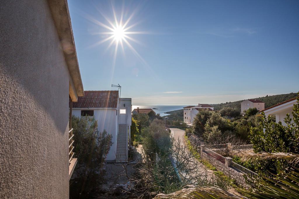 Apartment Srecko Vinišće Buitenkant foto