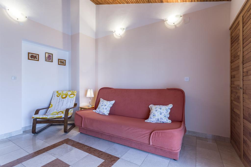 Apartment Srecko Vinišće Buitenkant foto