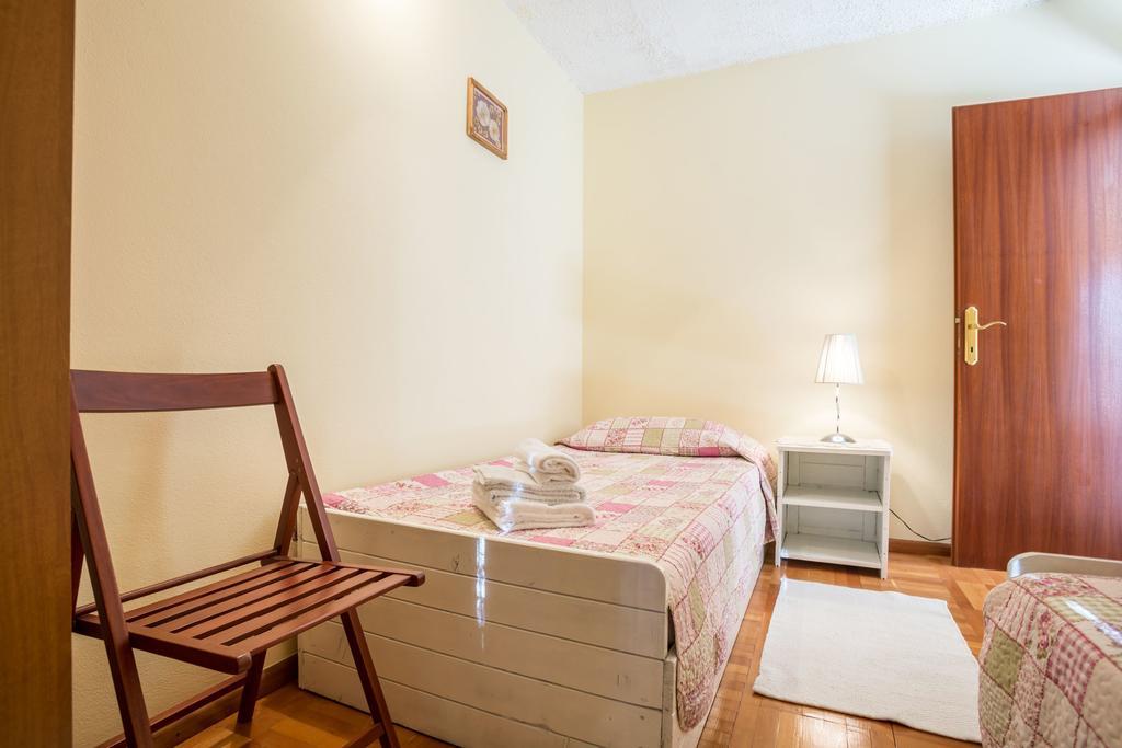 Apartment Srecko Vinišće Buitenkant foto