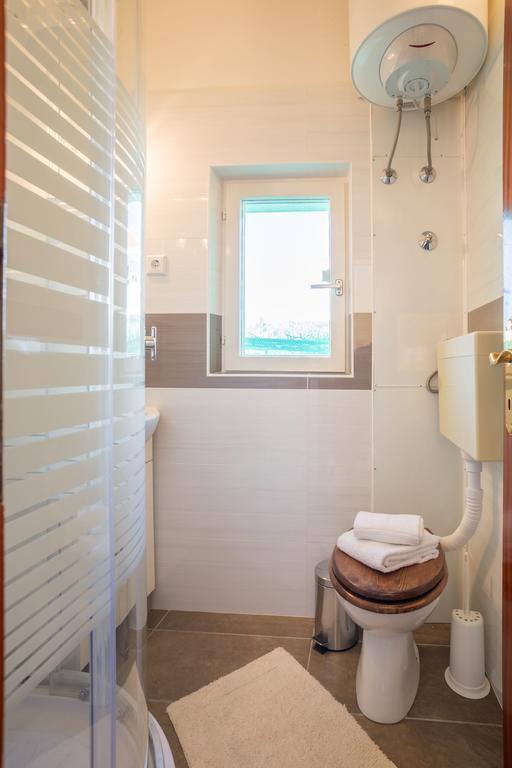 Apartment Srecko Vinišće Buitenkant foto